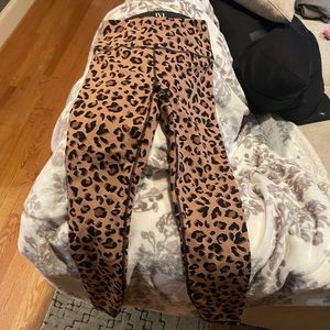 IVL leopard leggings I wore them 5 times excellent condition